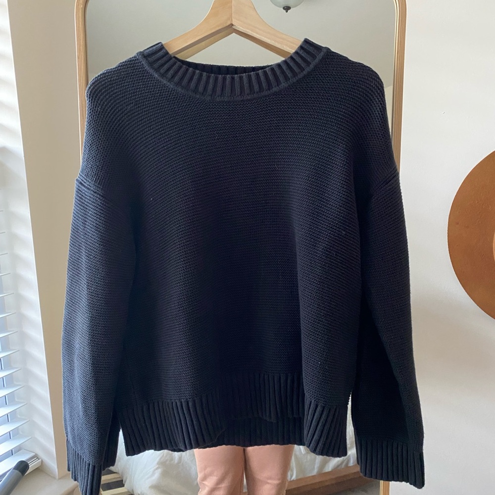 Everlane black link-stitch crewneck sweater